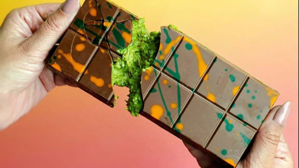 Дубайский шоколад FIX, Can't Get Knafeh Of It - Dark Chocolate (темный шоколад со вкусом фисташки)