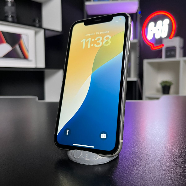 Trade in Apple iPhone 11 64Gb White IMEI: 0600